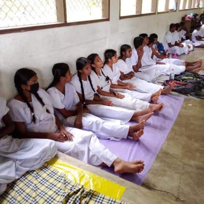 වෙසක් දින පාසලේ සීල ව්‍යාපාරය