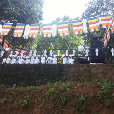 පොසොන් දින පාසලේ ප්‍රධාන රැස්වීමේදී කළ උත්සවය